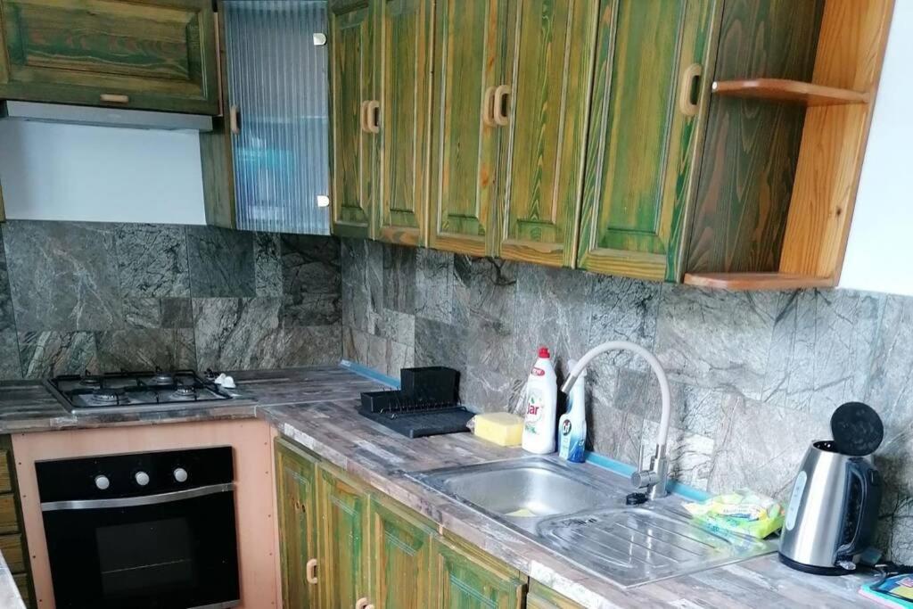 Apartman Blizko Hlavnej Stanice A Centra Mesta 바르데요프 외부 사진